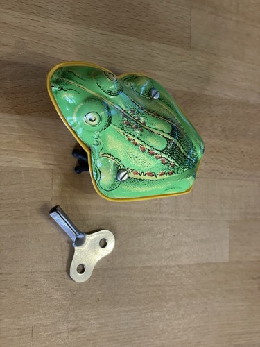 Ddr hüpf frosch metall - ddr,